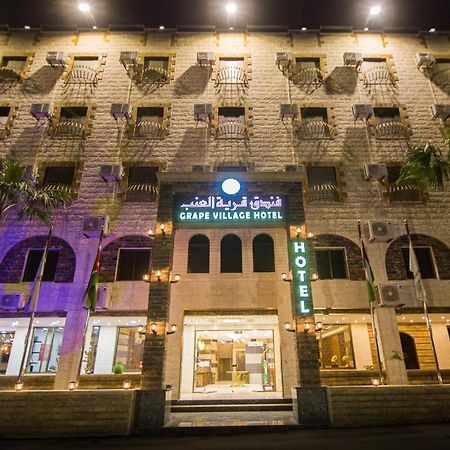 Grape Village Hotel Amman Bagian luar foto