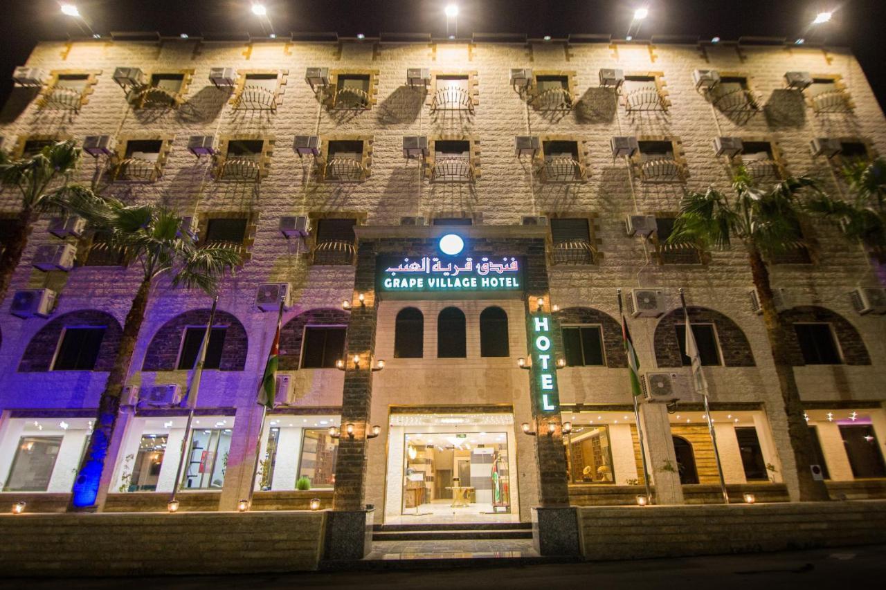 Grape Village Hotel Amman Bagian luar foto